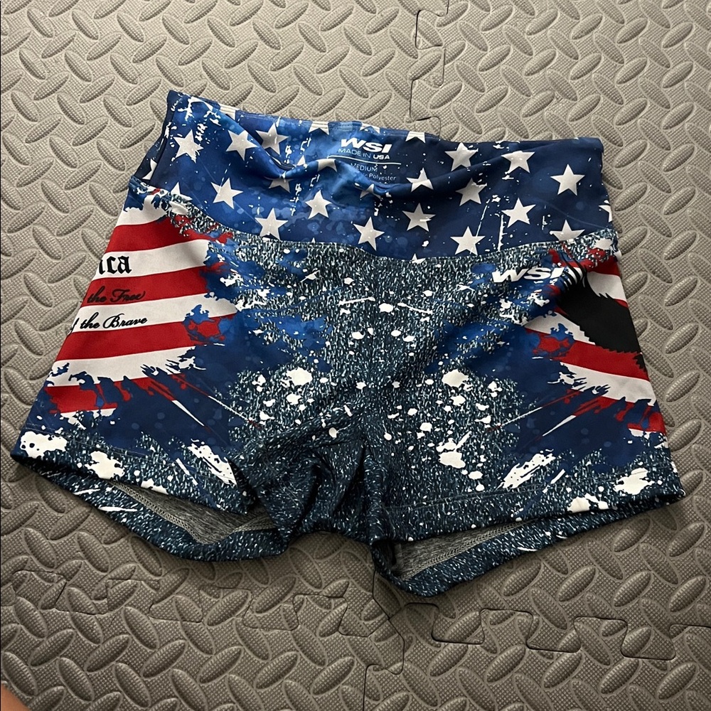 WSI women’s compression shorts medium USA